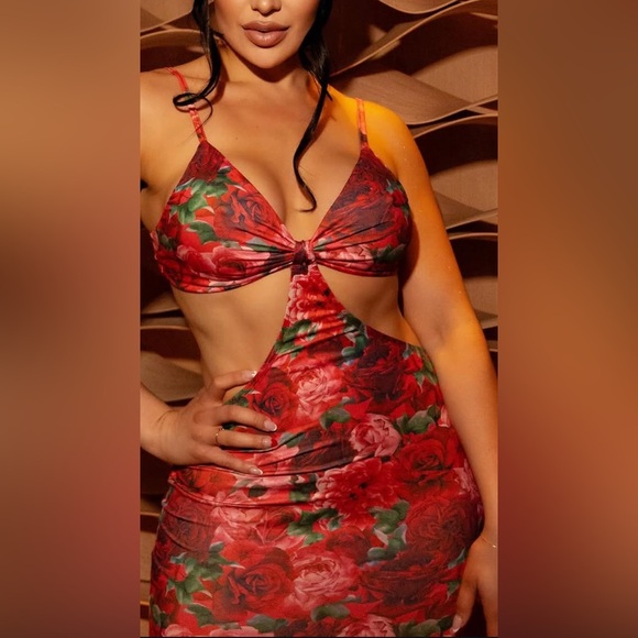 Dresses & Skirts - Red Roses - Floral Cutout Maxi Dress - Vacation Beach Dress